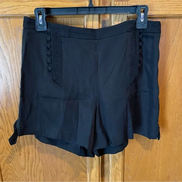 Anthropologie Elevenses Pom Pom Shorts - Picture 2 of 5